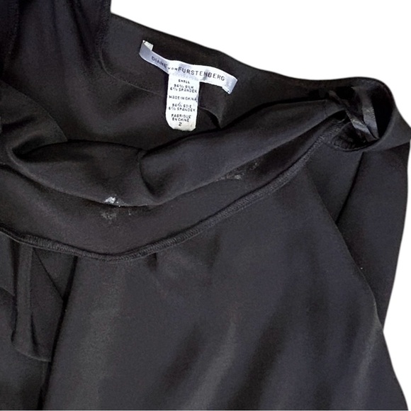 DIANE von FURSTENBERG Cobb One Shoulder Dress sz 2 Stretchy Silk Blend LBD Short - Picture 12 of 12